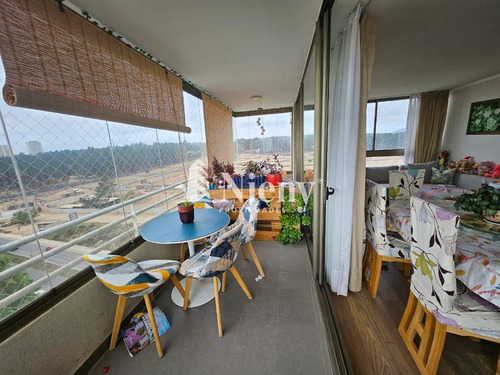 Departamento En Venta De 3 Dorm. En Concón