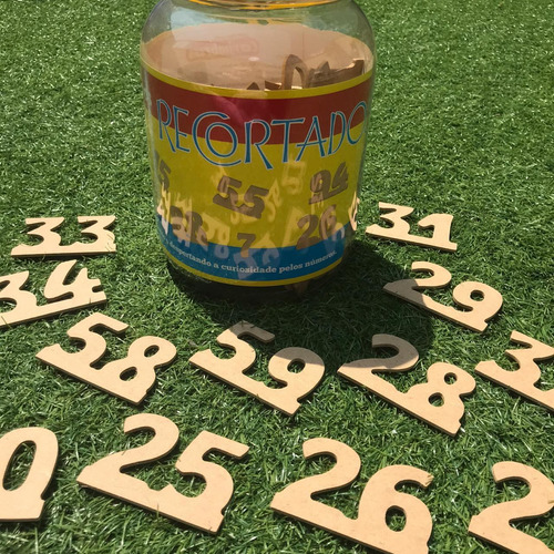 Imagem 3 de 6 de Brinquedo Educativo Em Madeira Números De 1 A 100 Escolar