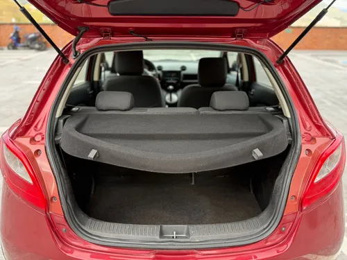 Mazda 2 2010