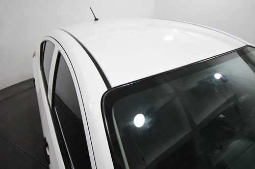 Imagen 9 de 15 de Nissan Versa 2019 1.6 Drive Mt