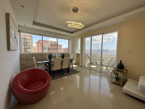 Josefina Toledo: Hermoso Apartamento En Venta En El Parral, 160m², Estudio, Maletero, Circuito De Cámaras, Balcón, Gym, Sauna, Planta Y Pozo, Piscina, Caney, 234907
