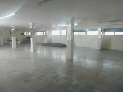 Imagen 4 de 11 de Local Comercial En Renta Parque Industrial