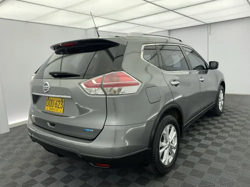 Nissan X-Trail T32 ADVANCE AT 2.5 4X2