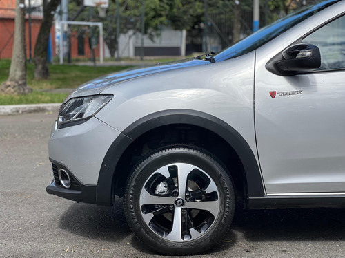 Renault Stepway 1.6 Trek Intens