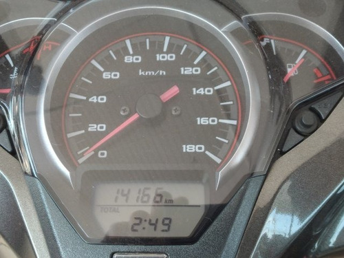 Imagem 4 de 8 de Sh 300i Street
