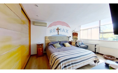 Moderna Y Luminosa Casa Con Piscina