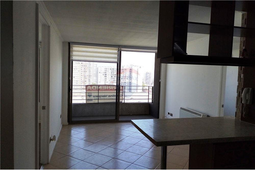 Arriendo A Una Cuadra Metro Línea 1