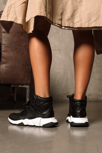 Zapatillas Mujer Urbanas Cuero Suela Goma Botas Moda Karol