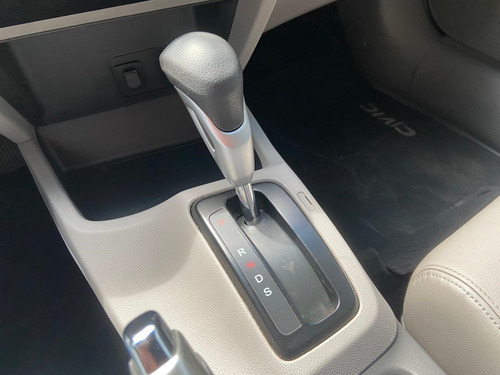 Honda Civic 2.0 LXR 16V FLEX 4P AUTOMÁTICO