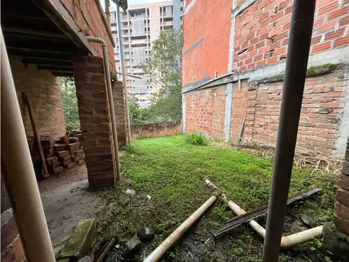 Casa Lote En Envigado Con Potencial Para Inversión