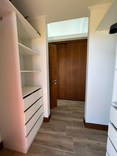 Casa En Venta De 5 Dorm. En Ancud Chiloé