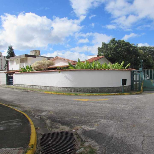 Casa En Urb. El Marqués