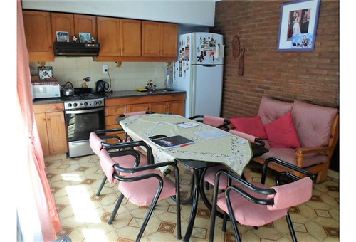 Venta Casa 5 Amb En Lomas Del Mirador Oportunidad