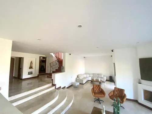 Casa En Venta En El Poblado, Loma De Los Balsos. Cod V10402