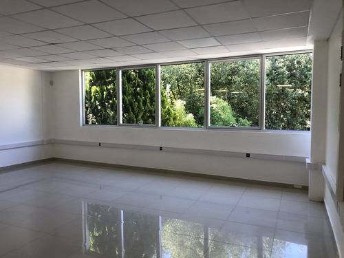Imagen 3 de 8 de Espectacular Oficina 100 M2 En Complejo Bureau Leloir