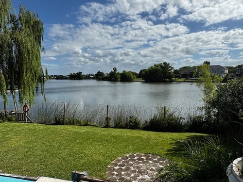 Casa  En Venta En San Isidro Labrador, Villanueva, Tigre