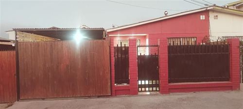Se Vende Casa En Villa Torreones, Coquimbo