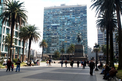 Imagen 11 de 12 de Venta Amplia Oficina Comercial Por Calle Andes Centro