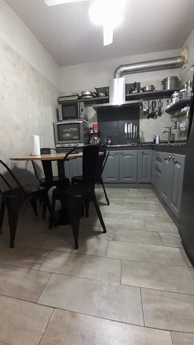 Imagen 6 de 14 de Duplex Al Frente 3 Ambientes Con Patio