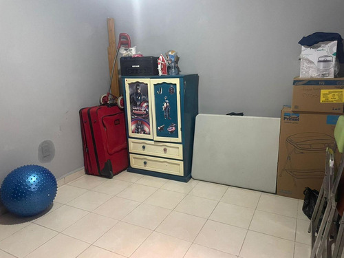 Casa En Venta En Col. Bernardo Cobos, Irapuato, Gto.