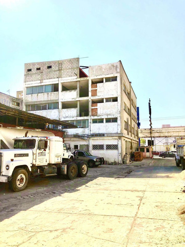 Imagen 1 de 10 de Venta De Edificio Con Terreno