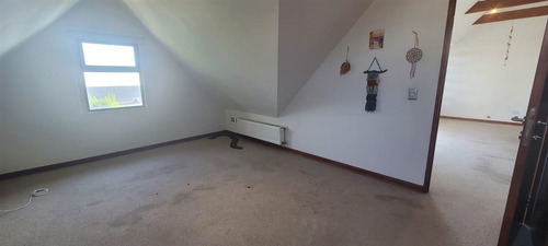 Casa En Venta De 6 Dorm. Colegio Dunalastair Peñalolen