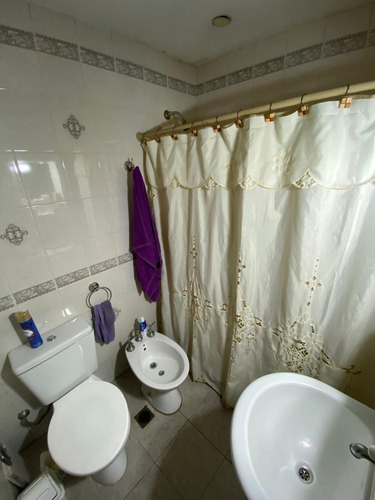Excelente Casa En Luis Guillon. Gran Oportunidad