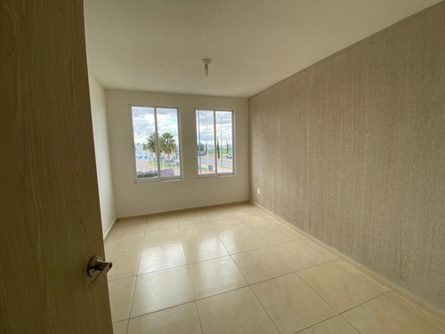 ¡haz Realidad Tus Sueños En Tecámac, Casa En Venta En Paseos Del Bosque 2! Acceso Controlado Y Diversión Garantizada Con Canchas Y Alberca, Rutas Cercanas A Cdmx Y Aifa