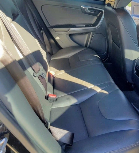 Volvo V60 2.0 T5 Momentum Turbo Gasolina 4p Automático