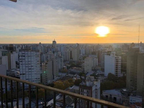 Departamento De 3 Dormitorios En Pleno Centro