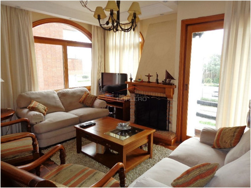 Imagen 4 de 21 de Apartamento Venta En Punta Del Este, Mansa A Metros Del Mar