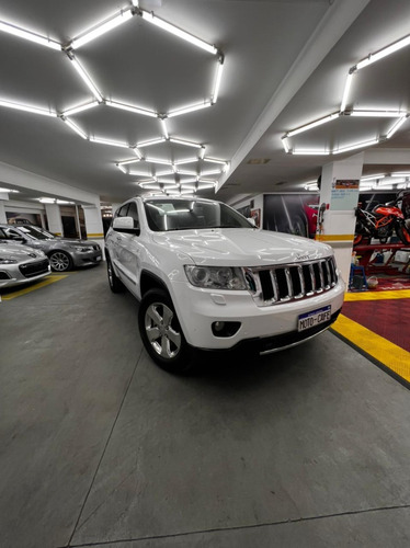 Imagen 2 de 25 de Jeep Grand Cherokee Limited 2013