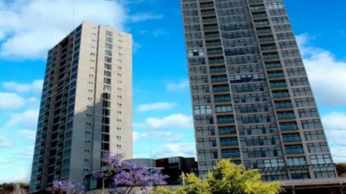 Departamento En Venta/renta A La Entrada De Querétaro Totalmente Amueblado Condominio Motto.