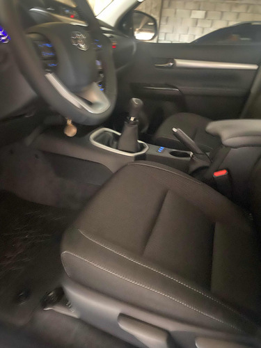 Toyota Hilux 2.8 Cd Srv 177cv 4x4