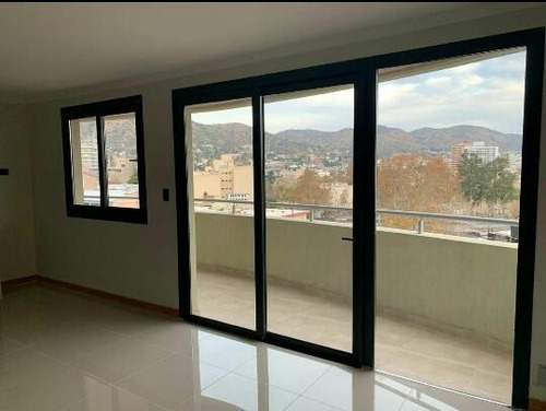 Departamento En Venta Ubicado En Centro (villa Carlos Paz), Punilla, Córdoba