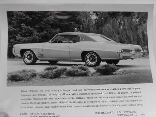 Foto Antigua Buick Wildcat 1969 Coupe No Folleto Manual Auto