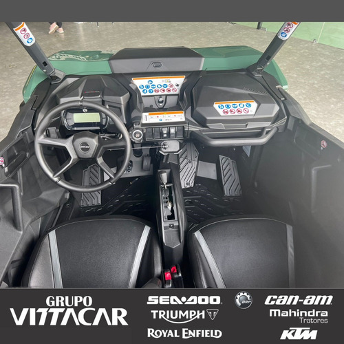 Utv Can-am Commander Dps 1000r 2022