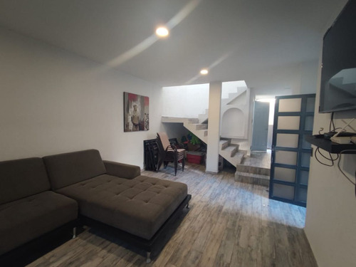 Casa En Venta Condominio Con 3 Recámaras En Burgos Bugambilias