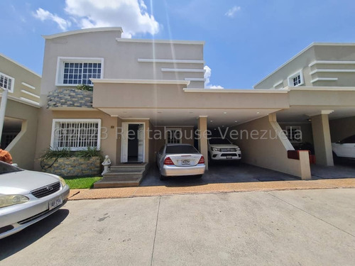 Casa En Venta En El Este De Barquisimeto @eloisabermudez.rah