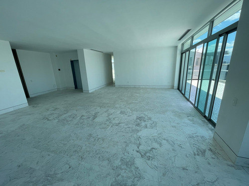 Imagen 6 de 23 de Vendo Apartamento 330m2 4h/5b/4p La Castellana