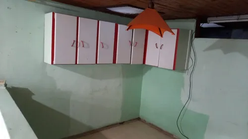 El Primer Piso Tiene 4 Abitaciones