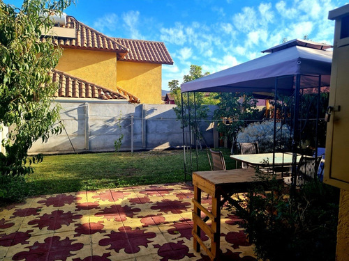 Imagen 14 de 24 de Cómoda Y Acogedora Casa Modelo Roble Hacienda El Peñón