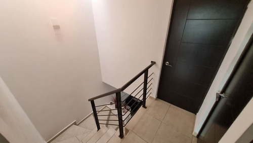 Casa En Venta En Cluster Privado Con Mejoras