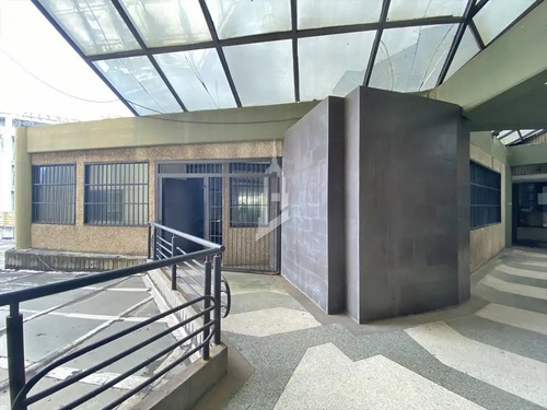 Imagen 3 de 14 de Venta/alquiler Local En La Torre Loreto, Av. Las Américas Con Vía Colombia