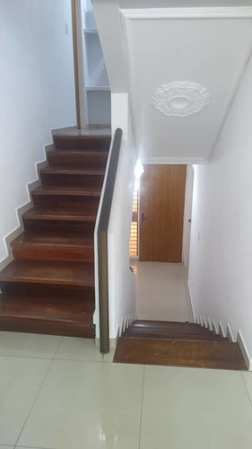Imagen 7 de 14 de Hermoso Townhouse Totalmente Remodelado De Oportunidad