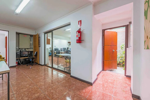 Oficinas Operativas Y Espaciosas