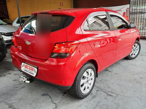 Imagem 3 de 12 de Chevrolet Onix 2015 1.4 Lt 5p
