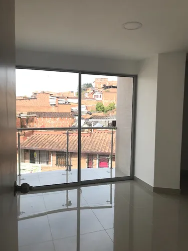 Se Arrrienda Apartamento A 3 Cuadras Del Parque De Rionegro (antioquia)