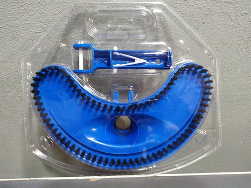 Cepillo Limpiafondo Barrefondo Medialuna Pileta Piscina