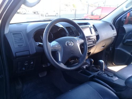 Imagen 10 de 12 de Toyota Hilux 4x4.srv.3.0.aut.c/c.tdi.2015.